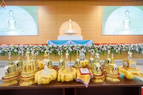 ภาพ No.327844:วันที่ 3 พฤษภาคม พ.ศ.2569 พิธีรับมอบพระบรมสารีริกธาตุ จากสาธารณรัฐแห่งสหภาพเมียนมา ณ ห้องแก้วสารพัดนึก วัดพระธรรมกาย