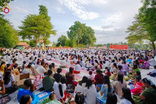 ภาพ No.346226:วันอาทิตย์ที่ 30 สิงหาคม พ.ศ. 2569 มหาสังฆทาน ปีที่ 22  ตักบาตรพระ 1,000 รูป  น้อมบูชาธรรมหลวงพ่อธัมมชโยเนื่องในวันธรรมชัย  ณ ศูนย์อบรมเยาวชนผาสุกวนิช จ.ราชบุรี