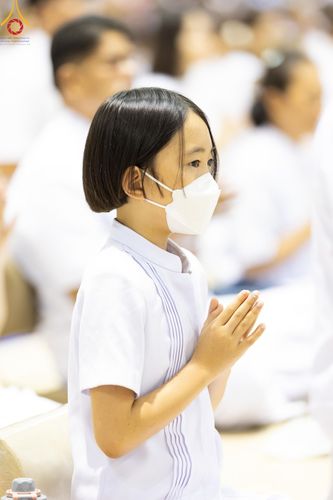 ภาพ No.136726:พิธีตักบาตร พิธีบูชาข้าวพระ ในวันอาทิตย์ต้นเดือนที่ 5 พฤษภาคม พ.ศ. 2567 ณ วัดพระธรรมกาย จ.ปทุมธานี