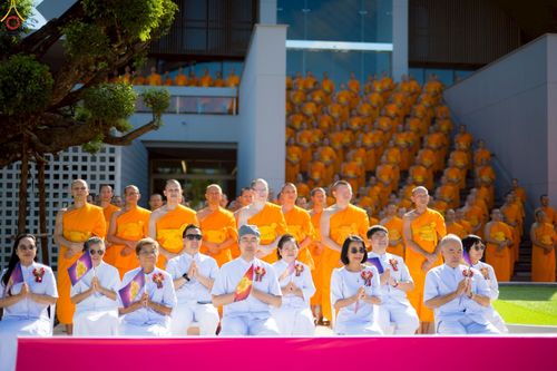 ภาพ No.248881:วันที่ 20 กันยายน พ.ศ. 2568 พิธีอัญเชิญรูปหล่อหลวงปู่วัดปากน้ำ ภาษีเจริญ จากวัดมงคลนิมิตร พระอารามหลวง เพื่อประดิษฐาน ณ วิหารพระมงคลเทพมุนี (สด จนฺทสโร)  ศูนย์ปฏิบัติธรรมภูเก็ต จ.ภูเก็ต