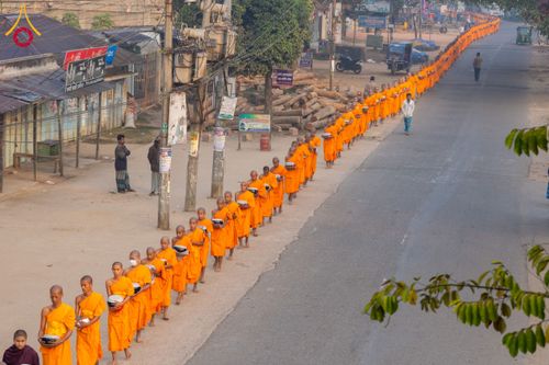 ภาพ No.131135:Photo Story ปฐมบรรพชาชาวพุทธมาร์มา Episode 4/5 วันที่ 13 กุมภาพันธ์พ.ศ. 2567 ณ วัดธัมจักร อรัญกุฏิ บังกลาเทศ