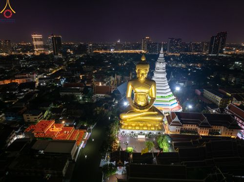 ภาพ No.119325:พิธีจุดประทีปถวายเป็นพุทธบูชา และบูชาธรรมมหาปูชนียาจารย์ พระมงคลเทพมุนี(สด จนฺทสโร) ในโครงการธรรมยาตราฯ วันที่ 26 มกราคม พ.ศ. 2567 ณ อาคารธรรมยาตรา กตัญญูบูชามหาปูชนียาจารย์ ตรงข้ามวัดปากน้ำภาษีเจริญ จ.กรุงเทพมหานคร