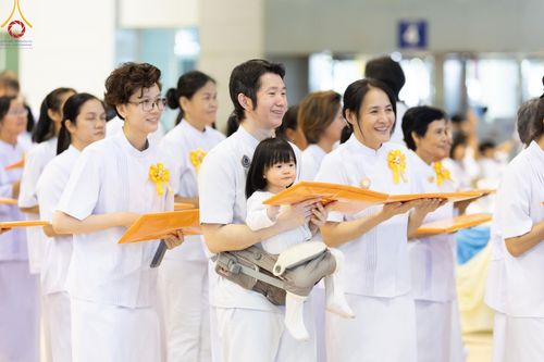 ภาพ No.160285:พิธีทอดผ้าป่าสมทบกฐินวัดพระธรรมกาย และสมทบกฐิน 30,000 วัดทั่วไทย ครั้งที่ 3 ณ สภาธรรมกายสากล วัดพระธรรมกาย วันพฤหัสบดีที่ 10 ตุลาคม พ.ศ. 2567