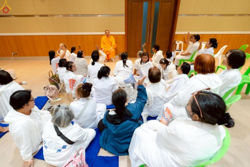 ภาพ No.242402:วันที่ ๒๙ - ๓๑ สิงหาคม พ.ศ. ๒๕๖๘ สัมมนารวมใจผู้นำบุญ บูชาธรรม ๘๑ ปี  หลวงพ่อธัมมชโย รุ่นที่ ๒ กฐินสามัคคีทั่วไทย ๓๐,๐๐๐ วัด โครงการอุปสมบทบูชาธรรมมหาปูชนียาจารย์  ๓,๐๐๐ รูป