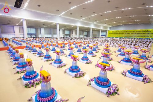 ภาพ No.134465:พิธีทอดผ้าป่าสมทบ มหาสังฆทาน 10,000 วัด ทั่วไทย วันอาทิตย์ต้นเดือนที่ 7 เมษายน พ.ศ.2567 ณ ห้องแก้วสารพัดนึก 1 สภาธรรมกายสากล  วัดพระธรรมกาย จ.ปทุมธานี