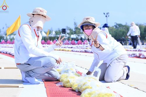 ภาพ No.117907:V.17 สำเร็จๆ การเตรียมงาน เก็บงาน การรับบุญของเจ้าหน้าที่หน่วยงานต่างๆ เพื่อโครงการธรรมยาตรา กตัญญูบูชามหาปูชนียาจารย์ พระมงคลเทพมุนี (สด จนฺทสโร) พระผู้ปราบมาร อนุสรณ์สถาน 7 แห่ง ปีที่ 12 ระหว่างวันที่ 2 - 31 มกราคม พ.ศ.2567