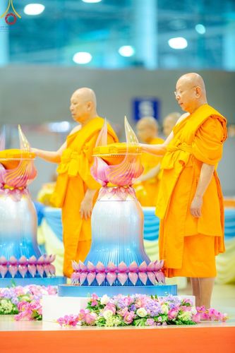 ภาพ No.178131:พิธีทอดผ้าป่าต้นสมบัติจักรพรรดิ ในวันอาทิตย์ที่ 1 ธันวาคม พ.ศ. 2567 ณ สภาธรรมกายสากล วัดพระธรรมกาย