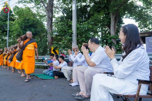 ภาพ No.329161:วันเสาร์ที่ 16 พฤษภาคม พ.ศ.2569 ธรรมยาตรา เดินดูดวงขึ้นดอยฉลองแชมป์บาลี วัดบ้านขุน อำเภอฮอด จังหวัดเชียงใหม่