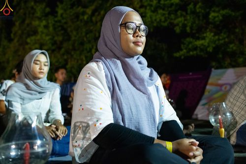 ภาพ No.82013:พิธีจุดวิสาขประทีป 22,000 ดวงและโคมลอย 3,000 ดวง ( Festival  lampion Vesak Indonesia) ณ มหาเจดียบรมพุทโธ อินโดนีเซีย  วันอาทิตย์ที่ 4 มิ.ย. พ.ศ.2566