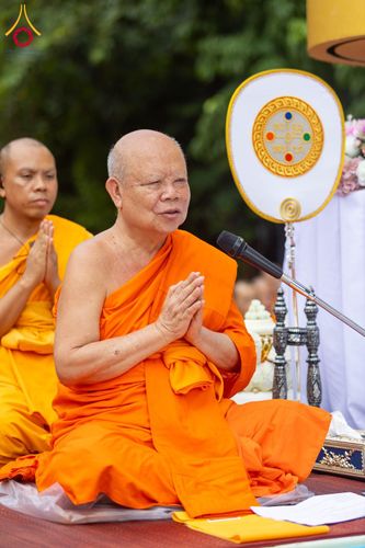 ภาพ No.351483:วันที่ 22 กันยายน พ.ศ. 2569  พิธีตักบาตรสามเณรธรรมทายาท โครงการบรรพชาพัฒนาคุณธรรม จริยธรรม  สำหรับนักเรียนนายสิบตำรวจ (นสต.) รุ่นที่ 16 ศูนย์ฝึกอบรมตำรวจภูธรภาค 1  ณ วัดพระพุทธบาทราชวรมหาวิหาร