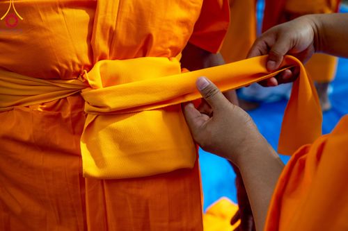 ภาพ No.314134:วันจันทร์ที่ 16 มีนาคม พ.ศ. 2569 พิธีเวียนเทียนประทักษิณ และพิธีบรรพชาสามเณร 500 รูป ณ วิหารมายาเทวี ประเทศเนปาล