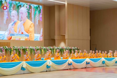 ภาพ No.310625:วันอาทิตย์ที่ 22 กุมภาพันธ์ พ.ศ. 2569 พิธีถวายโคมมาฆประทีป ณ ห้องแก้วสารพัดนึก 2 วัดพระธรรมกาย จ.ปทุมธานี