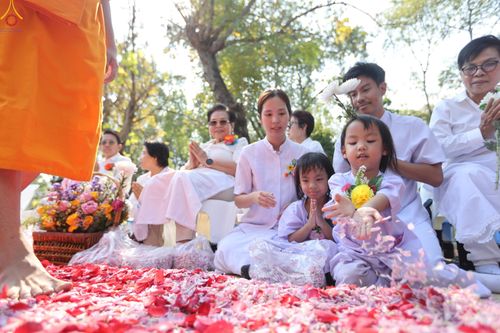 ภาพ No.305796:วันที่ 25 มกราคม พ.ศ. 2569 พิธีต้อนรับพระธรรมยาตรา วัดพระธรรมกาย(ภาพชุดที่ 3) ในโครงการธรรมยาตรา กตัญญูบูชา มหาปูชนียาจารย์ พระมงคลเทพมุนี(สด จนฺทสโร) พระผู้ปราบมาร อนุสรณ์สถาน 7 แห่ง ปีที่ 14