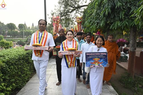 ภาพ No.278974:วันที่ 5 พฤศจิกายน 2568 กฐินสมทบวัดต่างประเทศ โดยคณะศิษยานุศิษย์ บูชาธรรม 81 ปี หลวงพ่อธัมมชโย ณ วัดมหาโพธิ์ เมืองพุทธคยา ถวายแด่  วัดพุทธนานาชาติเพื่อสวัสดิการสากล  (Buddha International Welfare Mission)  เมืองพุทธคยา ประเทศอินเดีย