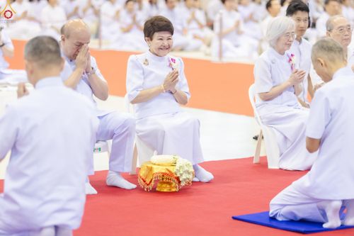 ภาพ No.327075:วันอาทิตย์ที่ 3 พฤษภาคม พ.ศ.2569 พิธีขอขมาอุบาสกบวชอุทิศชีวิต ณ ห้องแก้วสารพัดนึก 1 วัดพระธรรมกาย