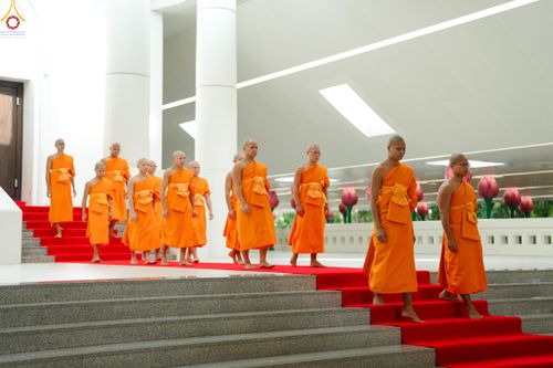 ภาพ No.328377:วันเสาร์ที่ 2 พฤษภาคม พ.ศ.2569 พิธีอุปสมบทสามเณรเตรียม DCI รุ่นที่ 23 ณ อุโบสถพระไตรปิฎก วัดพระธรรมกาย จังหวัดปทุมธานี