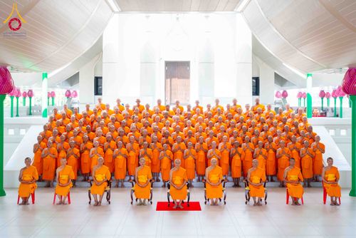 ภาพ No.321501:วันเสาร์ที่ 11 เมษายน พ.ศ.2569 พิธีขอบรรพชา พิธีขอสรณคมณ์และศีล, พิธีถวายบาตร พิธีอุปสมบท โครงการอุปสมบทหมู่ บูชาธรรมหลวงพ่อธัมมชโย พ.ศ.2569 โครงการอุปสมบทหมู่ธรรมทายาท ระดับอุดมศึกษา รุ่น 53 (ภาคฤดูร้อน) ณ วัดพระธรรมกาย ปทุมธานี