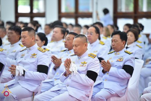 ภาพ No.344198:วันที่ 12 สิงหาคม พ.ศ. 2569  พสกนิกรชาวอำเภอคลองหลวง พร้อมใจร่วมพิธีสวดพระพุทธมนต์และทำบุญตักบาตรถวายพระราชกุศล เนื่องในวันคล้ายวันพระราชสมภพ สมเด็จพระบรมราชชนนีพันปีหลวง และวันแม่แห่งชาติ 12 สิงหาคม 2569