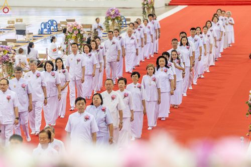 ภาพ No.286414:วันอาทิตย์ที่ 13 กรกฎาคม พ.ศ.2568 พิธีปฎิบัติธรรม และพิธีจุดเทียนใจ ไฟนิรันดร์ อนันตชัย ณ สภาธรรมกายสากล วัดพระธรรมกาย