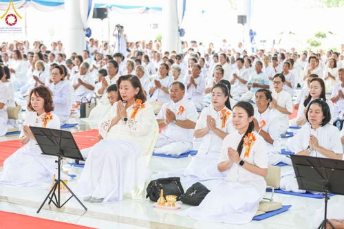 ภาพ No.327282:วันศุกร์ที่ 1 พฤษภาคม พ.ศ.2569 พิธีทอดผ้าป่า โปรยรัตนชาติ ตอกเสาเข็มมงคลต้นแรก สถาปนา “องค์พระเจดีย์เพื่อสร้างสันติภาพโลก” (แห่งแรกของภาคอีสาน) ณ ธุดงคสถานอำนาจเจริญ  อ.เมือง จ.อำนาจเจริญ