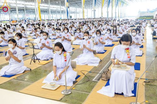 ภาพ No.87950:พิธีรำลึกนักสร้างบารมี ในวันมหารำลึกครั้งที่ 33 วันเสาร์ที่ 16 กันยายน พ.ศ. 2566 ณ หน้ารัตนบัลลังก์ สภาธรรมกายสากล วัดพระธรรมกาย