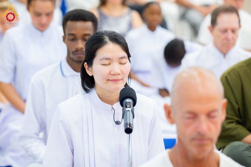 ภาพ No.313253:วันอาทิตย์ที่ 8 มีนาคม พ.ศ. 2569 พิธีสมโภชรูปเหมือนพระมงคลเทพมุนี (สด จนฺทสโร) และพิธีทอดผ้าป่าสามัคคีเพื่อสร้างวิหารพระมงคลเทพมุนี ณ วัดพุทธเคปทาวน์ ประเทศแอฟริกาใต้