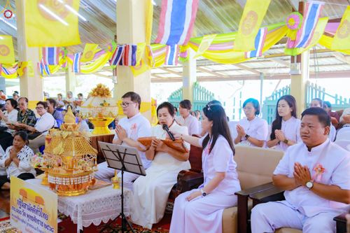 ภาพ No.283258:วันที่ 26 ตุลาคม 2568 พิธีทอดกฐินสามัคคีทั่วไทย 30,000 วัด  โดยคณะศิษยานุศิษย์ บูชาธรรม 81 ปี  หลวงพ่อธัมมชโย ณ วัดใหญ่ อ.มโนรมย์ จ.ชัยนาท