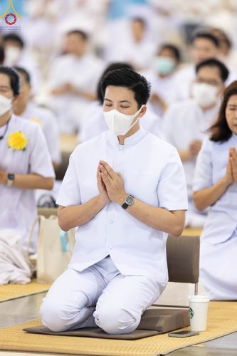 ภาพ No.105505:พิธีปฏิบัติธรรมและพิธีบูชาข้าวพระ ในวันจันทร์ที่ 1 มกราคม พ.ศ. 2567 ณ สภาธรรมกายสากล วัดพระธรรมกาย