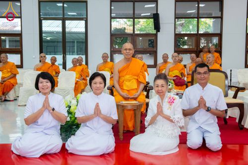 ภาพ No.314879:วันอาทิตย์ที่ 22 มีนาคม พ.ศ. 2569 พิธีบำเพ็ญกุศล คุณพ่อณรงค์ จินตมากุล  สิริอายุ 99 ปี 11 เดือน โยมบิดา พระครูปลัดรัตนวีรวัฒน์ (รังสฤษดิ์ อิทฺธิจินตโก) ที่ปรึกษาเจ้าคณะจังหวัดปทุมธานี เจ้าอาวาสวัดพระธรรมกาย  ณ ห้องปลูกศรัทธา 2 วัดพระธรรมกาย ปทุมธานี