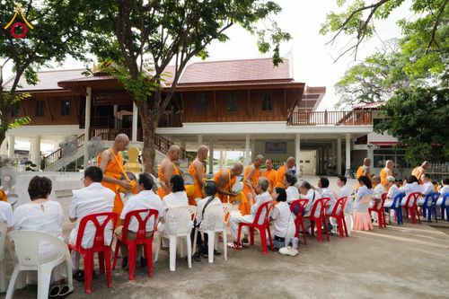 ภาพ No.341408:วันอาทิตย์ที่ 26 กรกฎาคม พ.ศ. 2569 ​โครงการอุปสมบทหมู่บูชาธรรมมหาปูชนียาจารย์ รุ่นที่ ๑ วัดกลางธนรินทร์ ต.บ้านแป้ง อ.พรหมบุรี จ.สิงห์บุรี