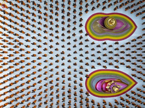 ภาพ No.288462:วันที่ 4 มกราคม พ.ศ. 2569 พระธรรมยาตราปฏิบัติธรรม และถ่ายภาพหมู่ประวัติศาสตร์ ในโครงการธรรมยาตรา กตัญญูบูชา มหาปูชนียาจารย์ พระมงคลเทพมุนี(สด จนฺทสโร) พระผู้ปราบมาร อนุสรณ์สถาน 7 แห่ง ปีที่ 14 ณ อนุสรณ์สถานมหาวิหารพระมงคลเทพมุนี (โลตัสแลนด์) อ.สองพี่น้อง