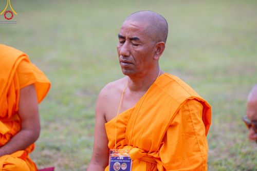 ภาพ No.314635:วันที่ 20 มีนาคม พ.ศ. 2569 พระอาจารย์ แนะนำการปฏิบัติธรรมให้แก่สามเณร  โครงการบรรพชาสามเณร 500 รูป เนปาล ณ วิหารมายาเทวี ประเทศเนปาล