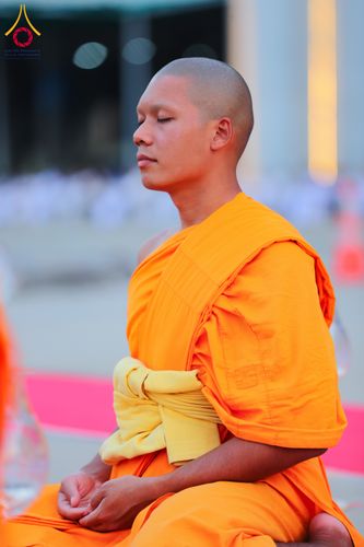 ภาพ No.307220:วันที่ 31 มกราคม พ.ศ. 2569  พิธีจุดประทีปธรรมถวายเป็นพุทธบูชา  และบูชาธรรมมหาปูชนียาจารย์ (ภาพชุดที่ 1) ณ วัดพระธรรมกาย ปทุมธานี ในโครงการธรรมยาตรา กตัญญูบูชา มหาปูชนียาจารย์ พระมงคลเทพมุนี(สด จนฺทสโร) พระผู้ปราบมาร อนุสรณ์สถาน 7 แห่ง ปีที่ 14