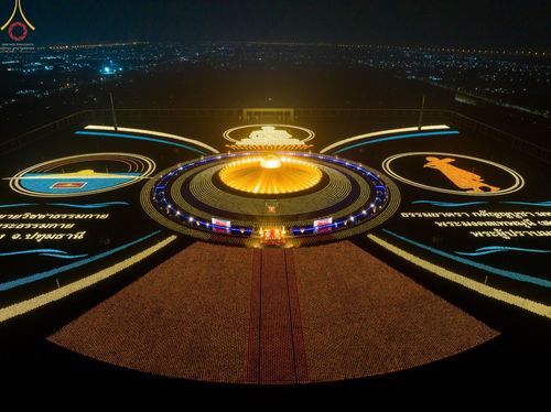 ภาพ No.75305:พิธีจุดประทีปถวายเป็นพุทธบูชา และบูชาธรรมมหาปูชนียาจารย์ ในโครงการธรรมยาตรากตัญญูบูชา มหาปูชนียาจารย์ พระมงคลเทพมุนี(สด จนฺทสโร) พระผู้ปราบมาร ปีที่ 11 ณ อนุสรณ์สถานลำดับที่ 7 สถานที่ขยายวิชชาธรรมกาย วัดพระธรรมกาย จ.ปทุมธานี วันที่ 31 มกราคม พ.ศ. 2566