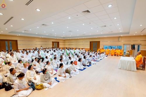 ภาพ No.242374:วันที่ ๒๙ - ๓๑ สิงหาคม พ.ศ. ๒๕๖๘ สัมมนารวมใจผู้นำบุญ บูชาธรรม ๘๑ ปี  หลวงพ่อธัมมชโย รุ่นที่ ๒ กฐินสามัคคีทั่วไทย ๓๐,๐๐๐ วัด โครงการอุปสมบทบูชาธรรมมหาปูชนียาจารย์  ๓,๐๐๐ รูป