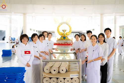 ภาพ No.143315:พิธีถวายภัตตาหารเพื่อเป็นกำลังแห่งการเข้าถึงธรรม ของพระภิกษุสามเณร วัดพระธรรมกาย วันเสาร์ที่ 6 กรกฏาคม พ.ศ. 2567 ณ หอฉันคุณยายอาจารย์ วัดพระธรรมกาย จ.ปทุมธานี