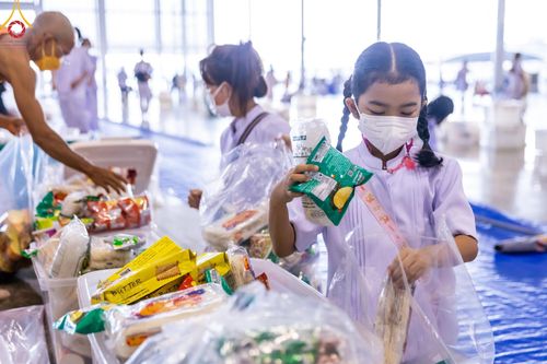 ภาพ No.207367:พิธีตักบาตร และปฏิบัติธรรมช่วงสาย ในวันมาฆบูชา วันพุธที่ 12 กุมภาพันธ์ พ.ศ. 2568 ณ วัดพระธรรมกาย จังหวัดปทุมธานี