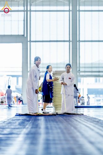 ภาพ No.223475:วันวิสาขบูชา วันอาทิตย์ที่ 11 พฤษภาคม พ.ศ. 2568 พิธีตักบาตร และปฎิบัติธรรม ณ สภาธรรมกายสากล วัดพระธรรมกาย