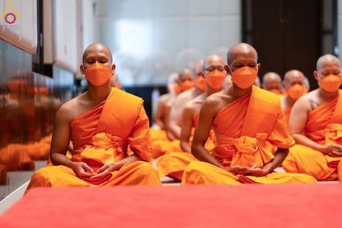 ภาพ No.141467:พิธีบรรพชาอุปสมบท โครงการอุปสมบทหมู่รุ่นผู้บริหาร รุ่นที่ 14 โครงการอุปสมบทหมู่ธรรมทายาท ระดับอุดมศึกษา รุ่นที่ 51 ภาคฤดูฝน ณ โบสถ์พระไตรปิฎก วัดพระธรรมกาย ในวันเสาร์ที่ 15 มิถุนายน พ.ศ. 2567