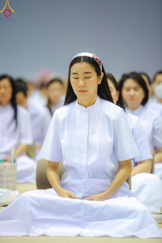 ภาพ No.139199:พิธีตักบาตร , พิธีบูชาข้าวพระ ณ ห้องแก้วสารพัด 1 สภาธรรมกายสากล วัดพระธรรมกาย วันอาทิตย์ต้นเดือนที่ 2 มิถุนายน พ.ศ. 2567