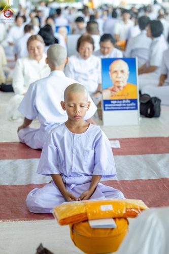 ภาพ No.215085:วันเสาร์ที่ 5 เมษายน พ.ศ. 2568 พิธีเวียนประทักษิณรอบพระมหาธรรมกายเจดีย์  พิธีวันทาเจดีย์ พิธีขอขมาและมอบผ้าไตร ในโครงการบรรพชาสามเณรฟื้นฟูพระพุทธศาสนาทั่วไทย , โครงการหน่อแก้วเปรียญธรรม รุ่นที่ 13 ,  โครงการสามเณรยุวธรรมทายาท รุ่นที่ 33 , โครงการสามเณรมั