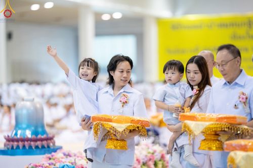 ภาพ No.154633:พิธีทอดผ้าป่าสมทบกฐินวัดพระธรรมกาย และสมทบกฐิน 30,000 วัดทั่วไทย ครั้งที่ 2 ณ สภาธรรมกายสากล วัดพระธรรมกาย วันอังคารที่ 17 กันยายน พ.ศ. 2567