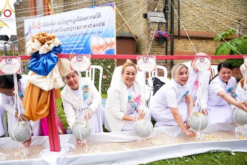 ภาพ No.142707:พิธีพัทธสีมา ประดิษฐานลูกนิมิตมหาสมบัติ สถาปนาอุโบสถวัดพระธรรมกายลอนดอน บูชาธรรม 80 ปี หลวงพ่อธัมมชโย วันเสาร์ที่ 22 มิถุนายน พ.ศ. 2567