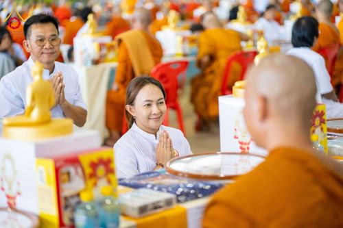 ภาพ No.60078:พิธีเจริญพระพุทธมนต์ "ฉลองอายุวัฒนมงคล 80 ปี หลวงพ่อธัมมชโย" พิธีถวายไทยธรรม คณะสงฆ์ 10,000 กว่าวัดทั่วประเทศ ในวันคุ้มครองโลก วันจันทร์ที่ 22 เมษายน พ.ศ. 2567 ณ สภาธรรมกายสากล วัดพระธรรมกาย จ.ปทุมธานี