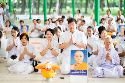 ภาพ No.333846:วันเสาร์ที่ 13 มิถุนายน พ.ศ.2569 พิธีเวียนประทักษิณ , พิธีวันทาสีมา , วันทาพระประธาน , พิธีขอขมาและมอบผ้าไตร โครงการอุปสมบทหมู่ผู้บริหาร รุ่นที่ 16 , โครงการอุปสมบทหมู่ธรรมทายาท ระดับอุดมศึกษา รุ่นที่ 53 (ภาคฤดูฝน) ณ โบสถ์พระไตรปิฏก วัดพระธรรมกาย
