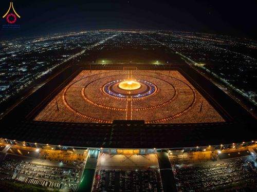 ภาพ No.312440:วันอังคารที่ 3 มีนาคม พ.ศ.2569 พิธีเวียนประทักษิณและจุดมาฆประทีป (ภาพชุดที่ 2) ณ ลานธรรมพระมหาธรรมกายเจดีย์ วัดพระธรรมกาย