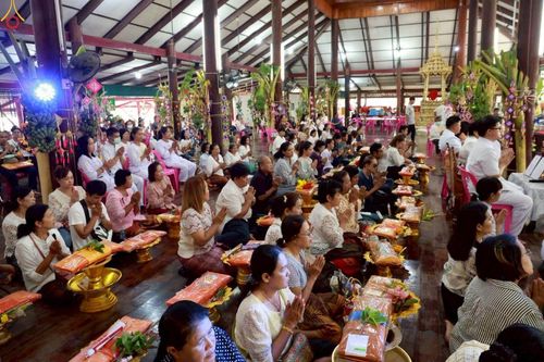 ภาพ No.282960:วันที่ 1 พฤศจิกายน พ.ศ.2568 พิธีทอดกฐินสามัคคีทั่วไทย 30,000 วัด  โดยคณะศิษยานุศิษย์ บูชาธรรม 81 ปี  หลวงพ่อธัมมชโย ณ วัดคีรีรัตนาราม อ.อู่ทอง จ.สุพรรณบุรี