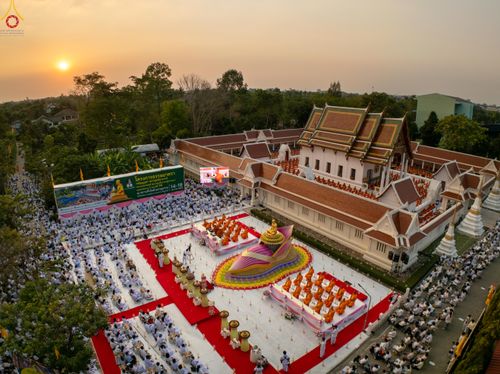 ภาพ No.296987:วันที่ 17 มกราคม พ.ศ. 2569 พิธีจุดประทีปถวายเป็นพุทธบูชา และบูชาธรรมมหาปูชนียาจารย์  ณ วัดโบสถ์บน ต.บางคูเวียง จ.นนทบุรี อนุสรณ์สถานลำดับที่ 4 สถานที่เกิดด้วยกายธรรม ในโครงการธรรมยาตรา กตัญญูบูชา มหาปูชนียาจารย์ พระมงคลเทพมุนี(สด จนฺทสโร) พระผู้ปราบมาร อ