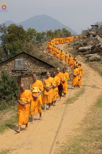 ภาพ No.80356:โครงการบรรพชาสามเณรภาคฤดูร้อน 100 รูป   ณ วัดมาศคันธะพุทธวิหาร เมืองลลิตปูร ประเทศเนปาล   ระหว่างวันที่ 5-15 เมษายน พ.ศ. 2566
