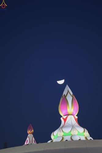 ภาพ No.292331:วันที่ 11 มกราคม พ.ศ. 2569 พิธีตักบาตรพระธรรมยาตรา ณ อนุสรณ์สถานคลองบางนางแท่น อ.สามพราน จ.นครปฐม ในโครงการธรรมยาตรา กตัญญูบูชา มหาปูชนียาจารย์ พระมงคลเทพมุนี(สด จนฺทสโร) พระผู้ปราบมาร อนุสรณ์สถาน 7 แห่ง ปีที่ 14